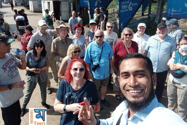 Dhaka in One Day: Full-Day Highlights & Old Dhaka Rickshaw Ride photo 2