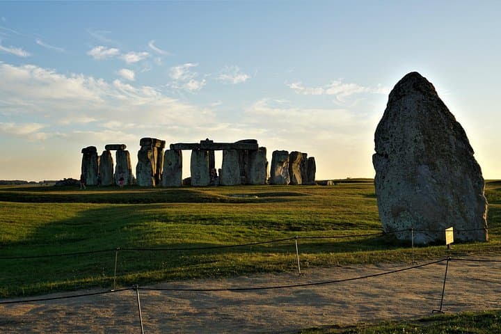 Stonehenge Day Trip from Southampton to London — Cruise Transfer with Entry photo 4