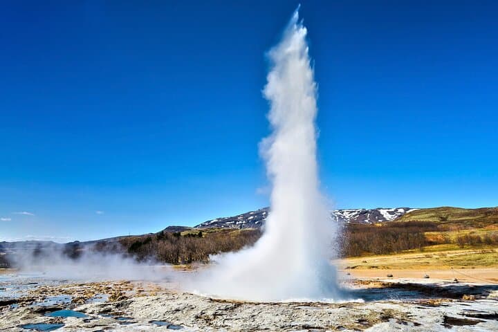 Private Winter Golden Circle & Northern Lights Tour from Reykjavík photo 6