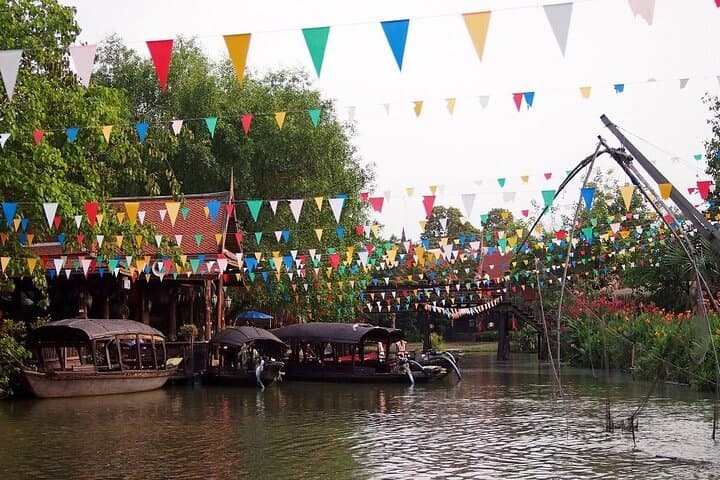 Full-Day Ayutthaya ATV and Bicycle Tour: Floating Market & Temple Highlights photo 3