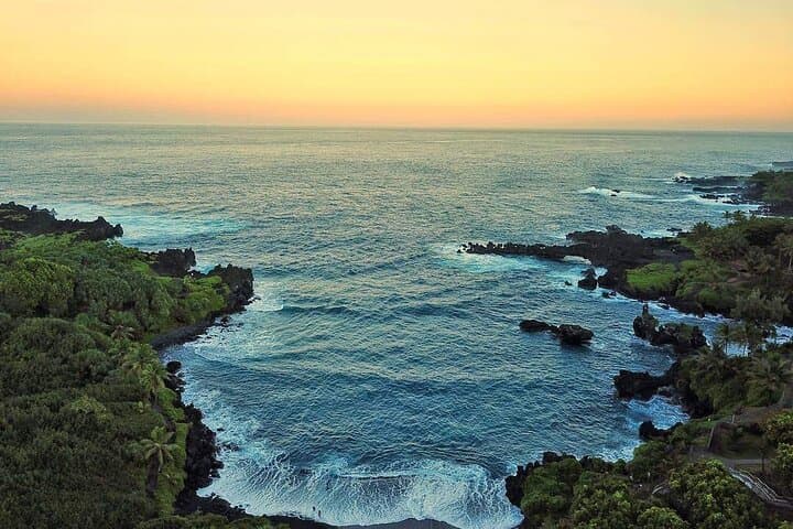 Private Full-Day Road to Hana Jeep Tour — Waianapanapa, Hamoa & Hana Town photo 5