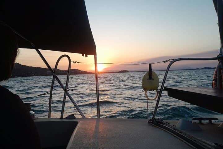 Townsville Sunset Sail: 1.5-Hour Small-Group Cruise from Yacht Club photo 3