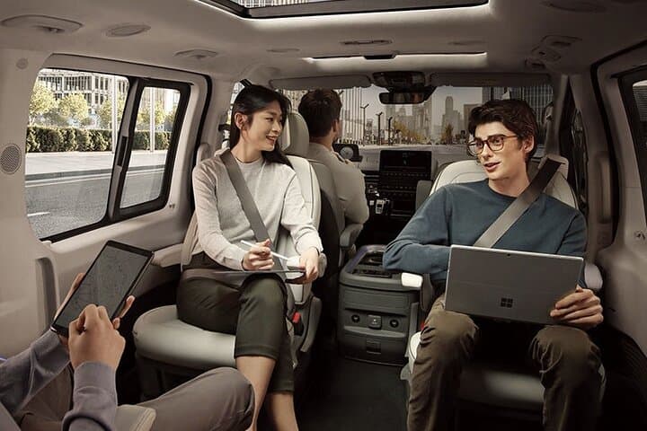 Customizable Private Seoul Tour in Luxury Van — VIP Full-Day Seoul Highlights photo 2