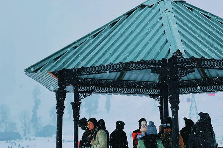 Private Multi-Day Kashmir Tour: Srinagar, Pahalgam, Sonamarg & Gulmarg Adventure