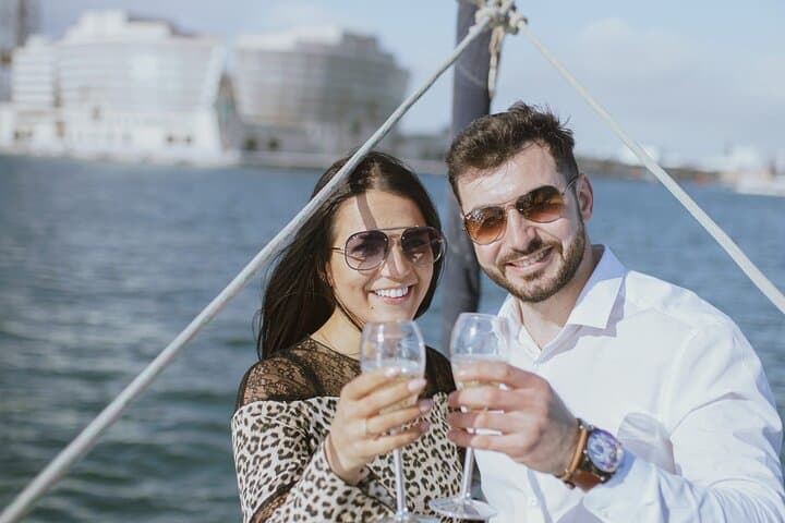 Barcelona Sunset Sail: Small-Boat Cruise with Open Bar at Port Olímpic photo 6