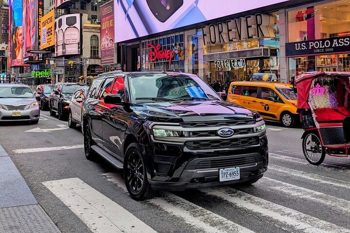 Private NYC SUV & Van Tour — Custom Times Square to 9/11 Memorial