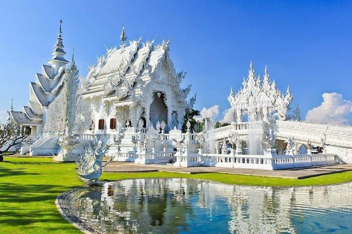 Chiang Rai Day Tour: White Temple, Blue Temple, Big Buddha & Singha Tea Plantation photo 2