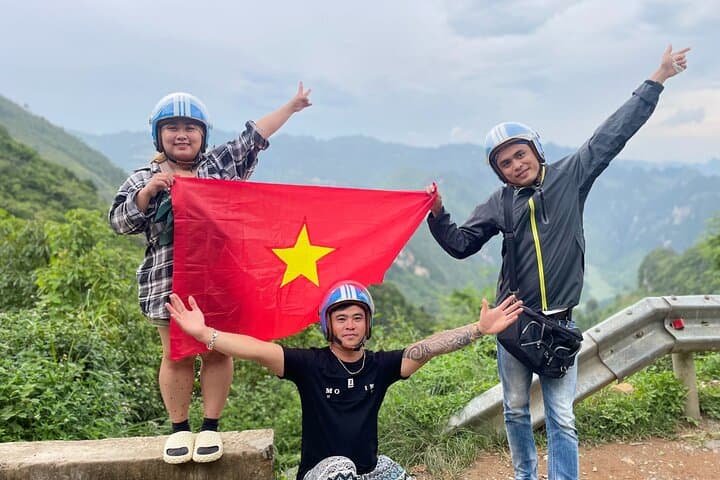 Ha Giang Two-Day Loop: Ma Pi Leng, Dong Van & Nho Que River Tour photo 4
