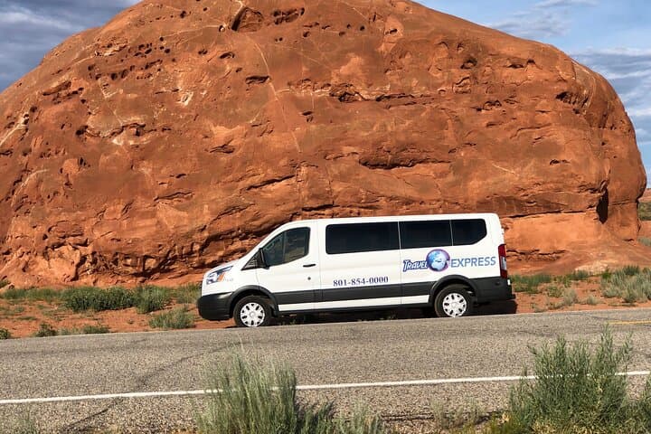 Private Shuttle from Provo Airport to Park City: Fast, Safe Mountain Transfer photo 5