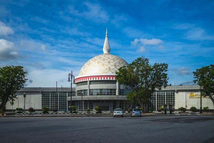 Full-Day Brunei Heritage Private Tour: Bandar Seri Begawan Highlights photo 3