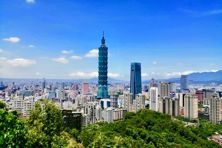 Private Taipei Car Charter — 9-Hour Custom City and Coast Sightseeing photo 5