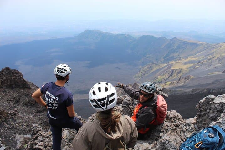Mt Etna e-Bike to the Summit: Small-Group Cycling from Etna South