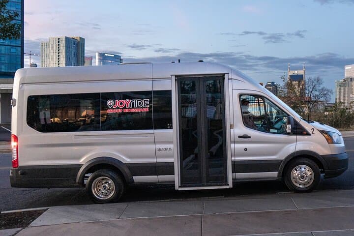 Nashville Airport Group Transfer: BNA to Downtown Shuttle