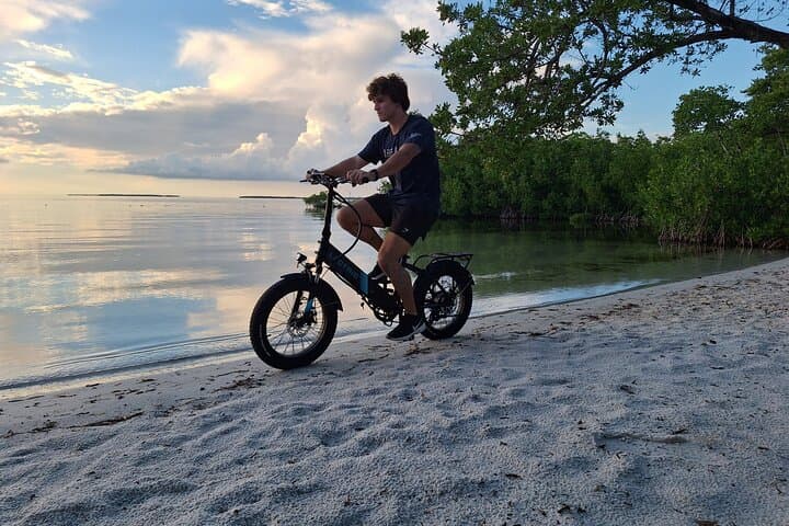 E-Bike Rentals in the Florida Keys: Ride US-1 from Key Largo to Islamorada