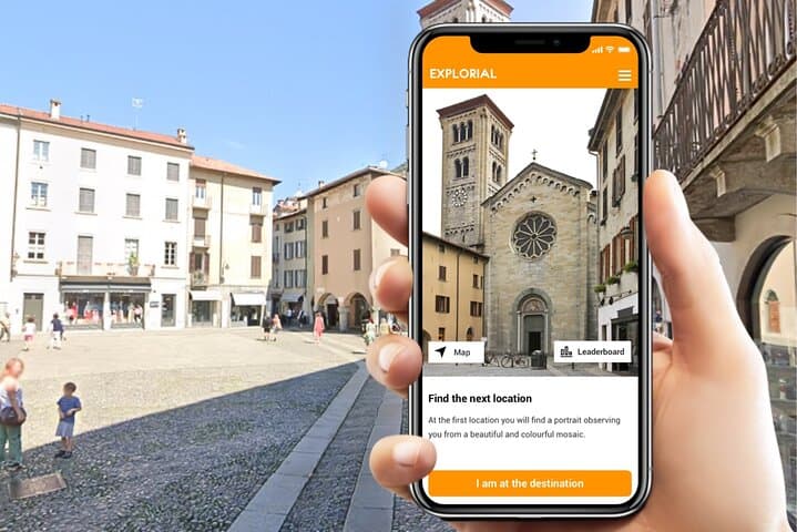 Explore Como on Foot: Self-Guided Scavenger Hunt and City Sights Tour