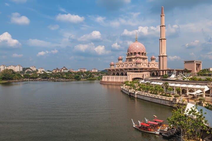 Putrajaya Private Tour: Pink Mosque, Lake Cruise & Iconic Bridges photo 5