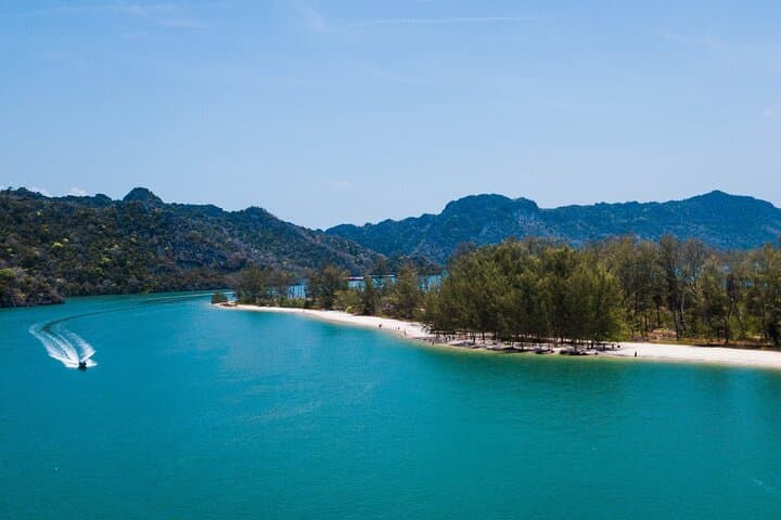 Private Stand Up Paddle Tour in Tanjung Rhu, Langkawi — Mangroves, Limestone & Sea Caves photo 3