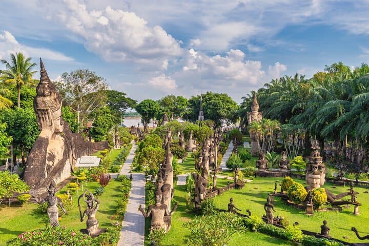 Private Full-Day Vientiane City Tour — Pha That Luang, Buddha Park & Local Insights photo 2