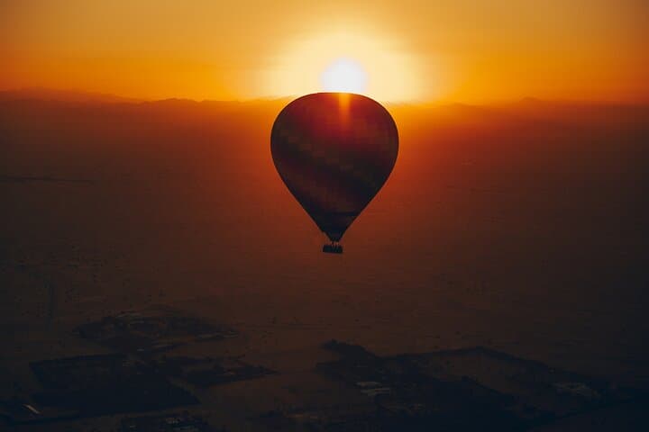 Dubai Hot Air Balloon Sunrise Over Margham Desert — Experience in Style photo 5