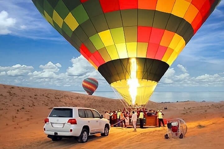 Dubai Hot Air Balloon Sunrise Over Margham Desert — Experience in Style photo 2