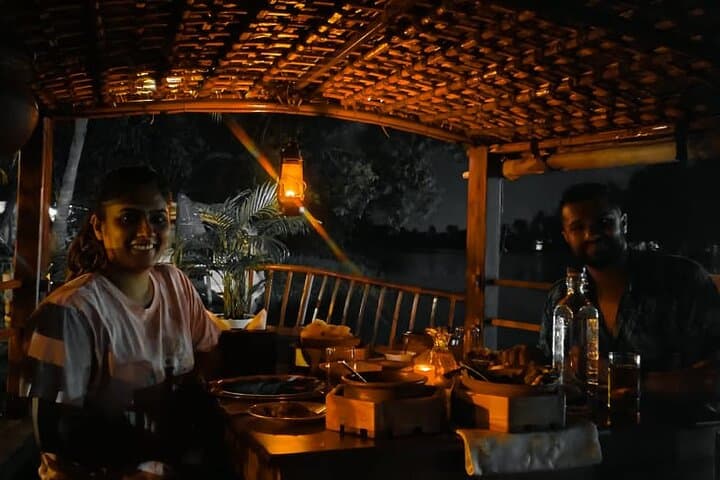 Kumarakom Sunset Canoe Cruise: Village Life, Birdwatching & Kerala Dinner photo 1