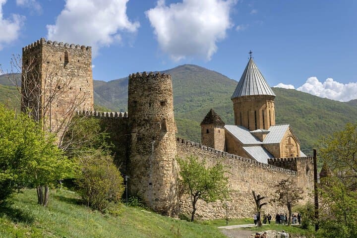 Romantic Stroll at Ananuri Fortress: Couples' Tour from Tbilisi photo 6