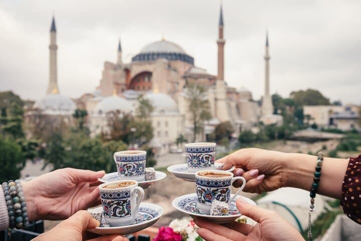 Bites and Bazaars: Food & History Walking Tour of Rüstem Paşa, Istanbul