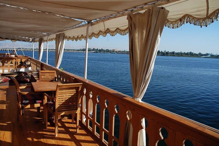 Private 2-Night Nile Cruise from Aswan to Luxor — Temples, Islands & Esna Lock photo 5