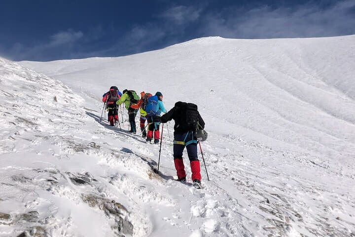 Winter Hike to Skolio Peak on Mt. Olympus — Guided 2,909m Ascent photo 2