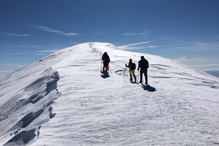 Winter Hike to Skolio Peak on Mt. Olympus — Guided 2,909m Ascent photo 5