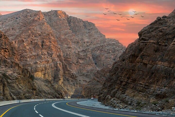 Private Six-Emirates Tour: Rural UAE Highlights in One Day