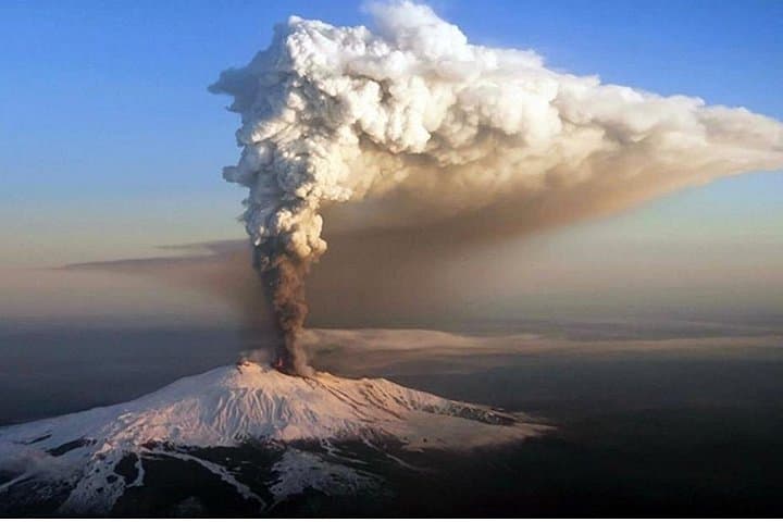 Private Day Tour to Mount Etna and Taormina — Volcano Views & Ionian Coast photo 4