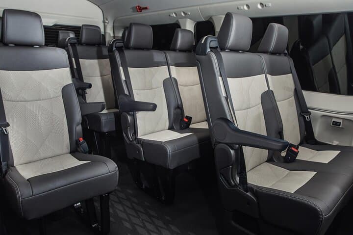 Private-Minibus-Transfer-Abu-Dhabi-to-AUH-Airport photo 4