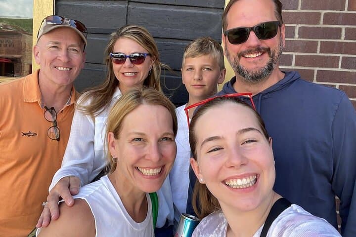 Calistoga Crusade Scavenger Hunt: Interactive Walking Adventure in Napa Valley