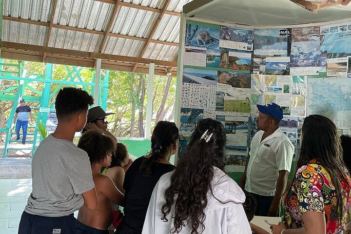 Laguna de Oviedo Mud Bath & Wildlife Boat Tour — Private Half-Day Experience photo 2