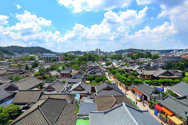 Private Day Trip to Jeonju Hanok Village from Seoul: Full-Day Cultural Tour
