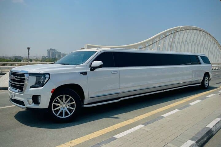 Dubai Limousine Ride: Private Stretch Limousine City Tours & Events