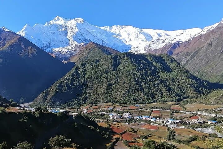 10-Day Annapurna Circuit Trek: Thorong La Pass, Manang & Muktinath photo 4