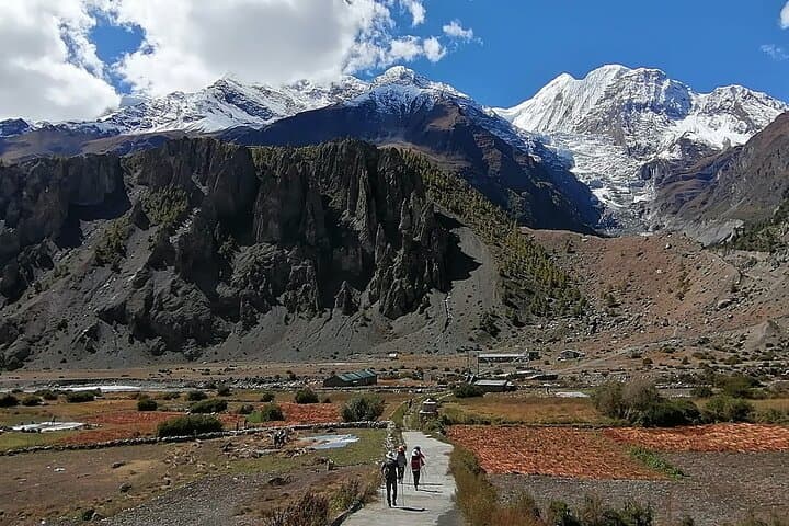 10-Day Annapurna Circuit Trek: Thorong La Pass, Manang & Muktinath photo 5