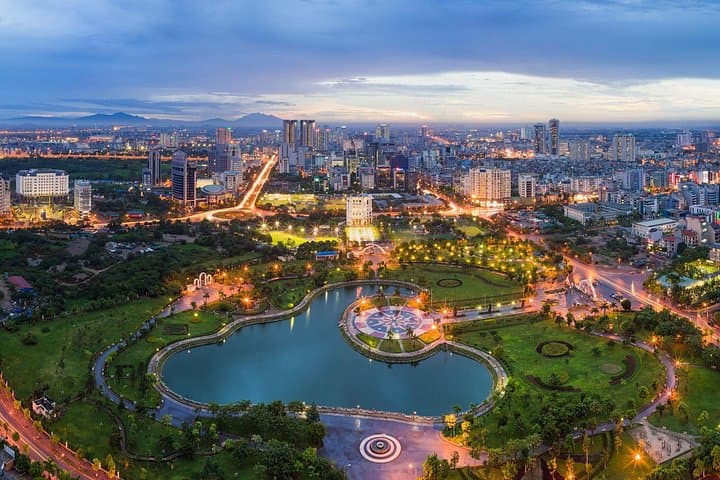 Private Full-Day Hanoi to Ninh Binh: Hoa Lu, Tam Coc, Hang Mua & Bai Dinh photo 1