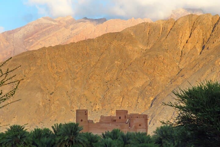 Private Nakhal and Wakan Valley Walking Tour: Forts, Hot Springs & Mountain Village photo 2