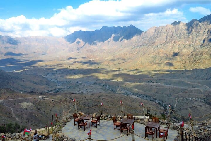 Private Nakhal and Wakan Valley Walking Tour: Forts, Hot Springs & Mountain Village photo 5