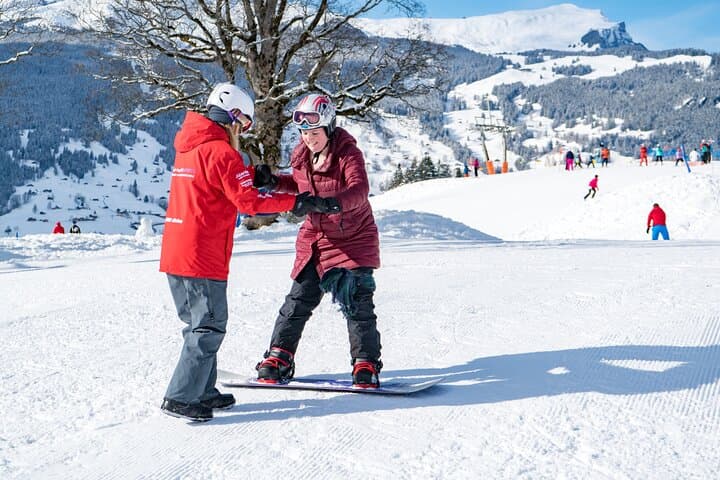 Grindelwald Bodmi Arena Beginner Snowboard Lesson — Afternoon Package photo 3