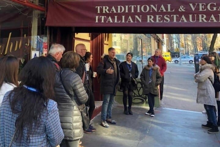True Crime NYC Mafia Walk with Retired NYPD Detective & Local Food Tasting photo 2