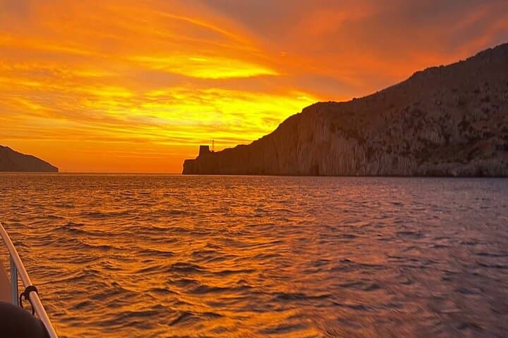 Capri Sunset Boat Experience — Prosecco, Night Snorkel & Faraglioni Views photo 3