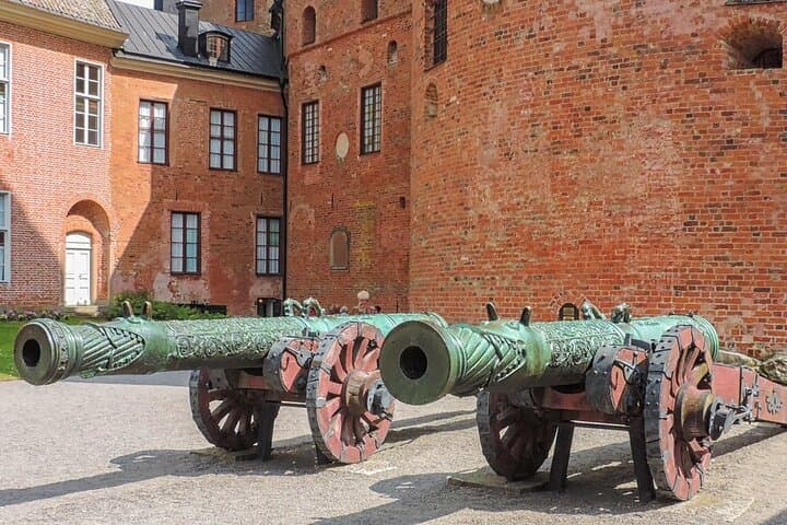 Grand Stockholm Highlights + Vasa Museum — Private VIP City Tour photo 4