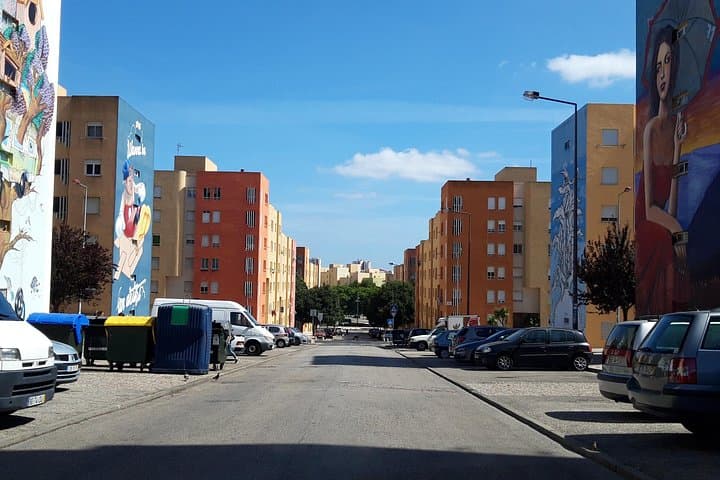 Lisbon Street Art to Arrábida: Private Combo Wine and Urban Art Tour photo 3