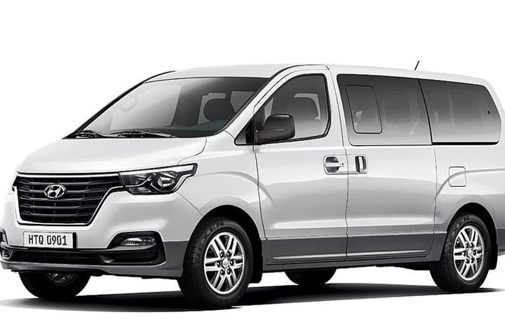 Private Dubai Airport and City Transfers — Luxury Chauffeur Service