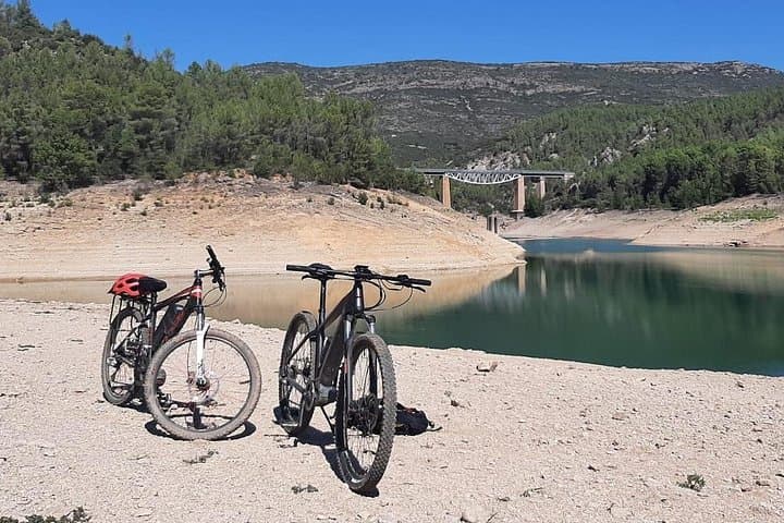 E-Bike the Segre: Private Half-Day Electric Bike Tour from Lleida photo 3