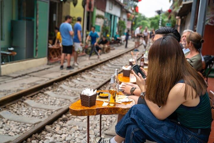 Private Hanoi Street Food Tour: Old Quarter Eats & Train Street Coffee photo 2